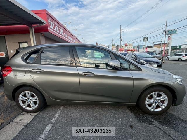 Bmw 2 SERIES 2017-05 8072304-3