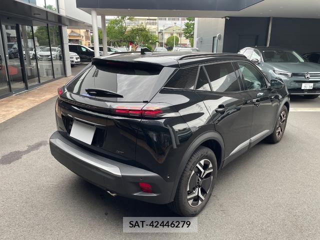 Peugeot 2008 2024-03 8070973-10