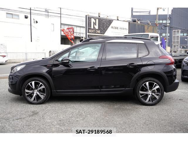 Peugeot 2008 2017-03 8071884-6