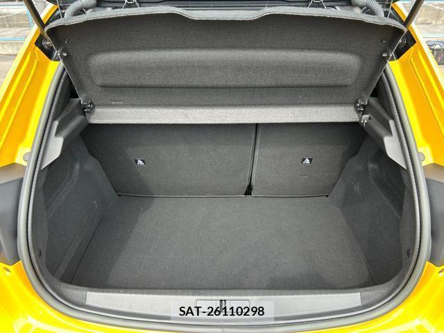 Peugeot 208 2023-02 8071389-16