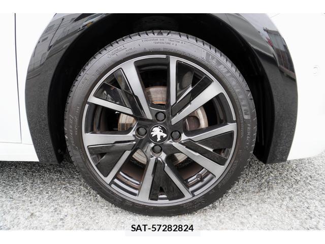 Peugeot 208 2022-03 8071907-2
