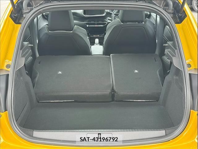 Peugeot 208 2020-08 8072447-17