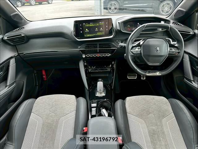 Peugeot 208 2020-08 8072447-3
