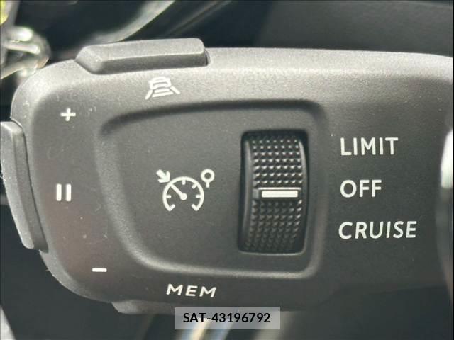Peugeot 208 2020-08 8072447-8