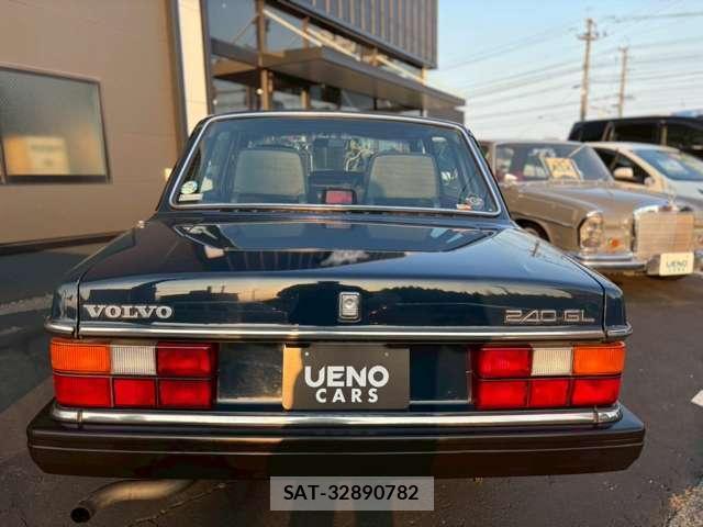Volvo 240 1990-02 8071021-9