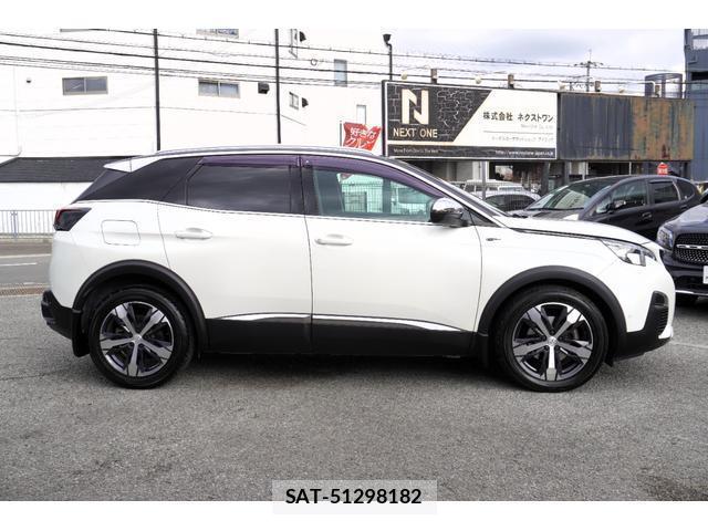 Peugeot 3008 2018-10 8071877-2