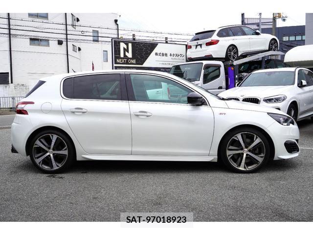 Peugeot 308 2016-04 8071854-3