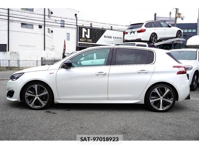 Peugeot 308 2016-04 8071854-6