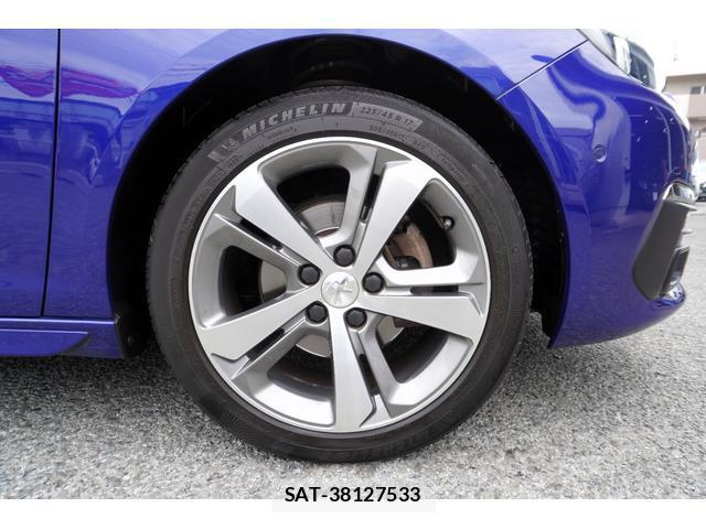 Peugeot 308 2019-06 8071919-2