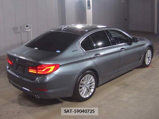 Bmw 5 SERIES 2017-12 8071003-1