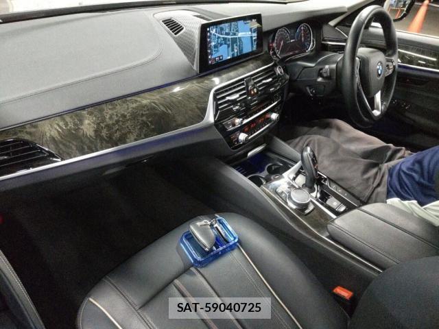 Bmw 5 SERIES 2017-12 8071003-2