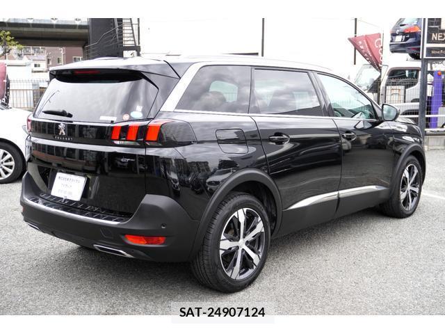 Peugeot 5008 2017-12 8071864-1