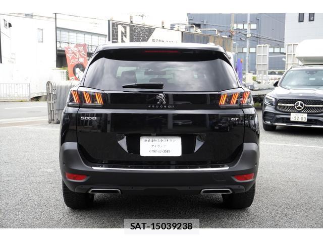 Peugeot 5008 2022-01 8071930-6