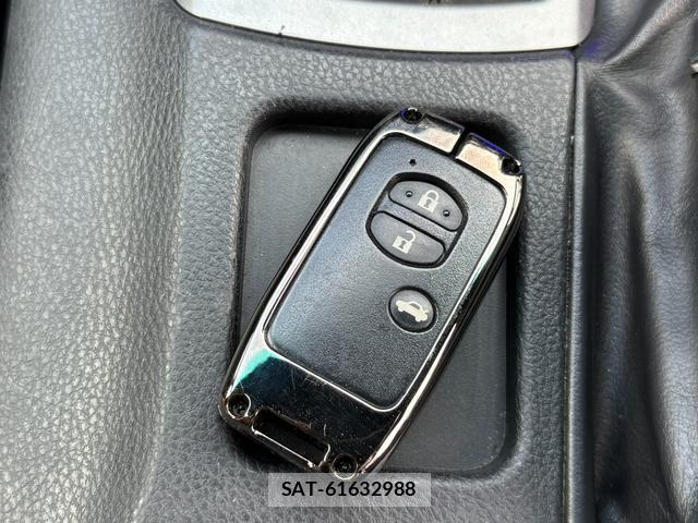 Toyota 86 2012-10 8071537-16