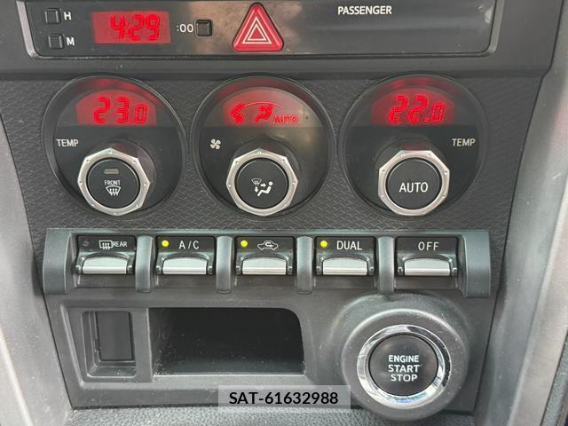 Toyota 86 2012-10 8071537-7