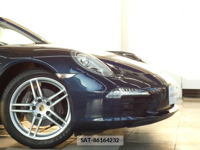 Porsche 911 2015-04 8072501-1