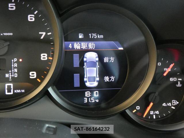 Porsche 911 2015-04 8072501-12