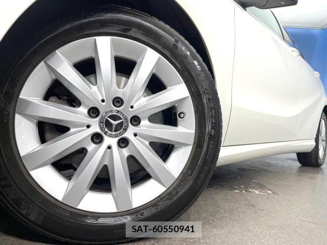 Mercedes Benz A-CLASS 2018-03 8071678-14