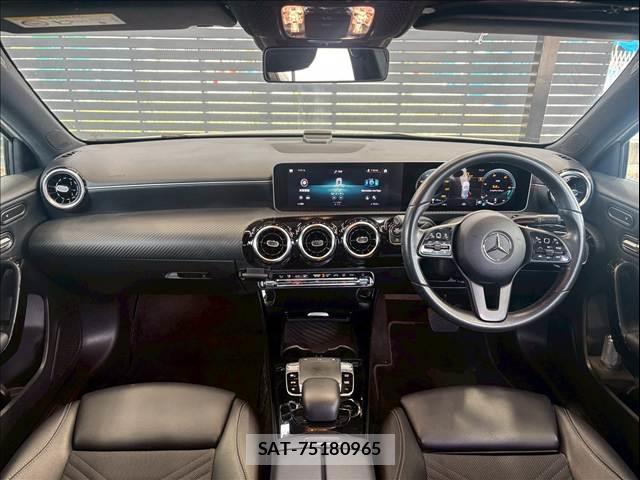 Mercedes Benz A-CLASS 2019-05 8071711-2