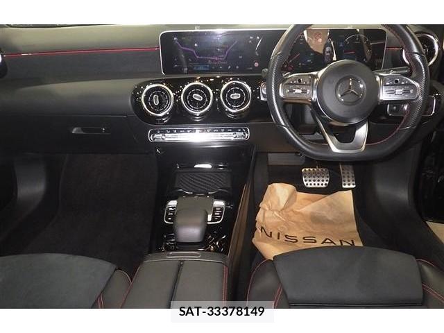 Mercedes Benz A-CLASS 2019-06 8072182-5