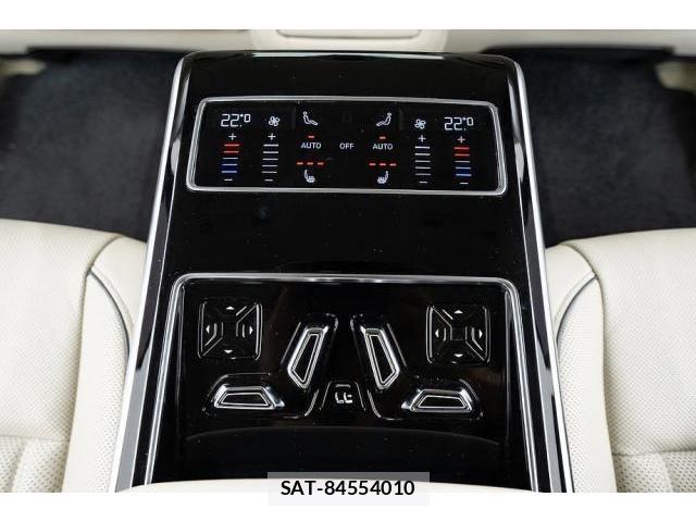 Audi A8 2021-06 8071755-15