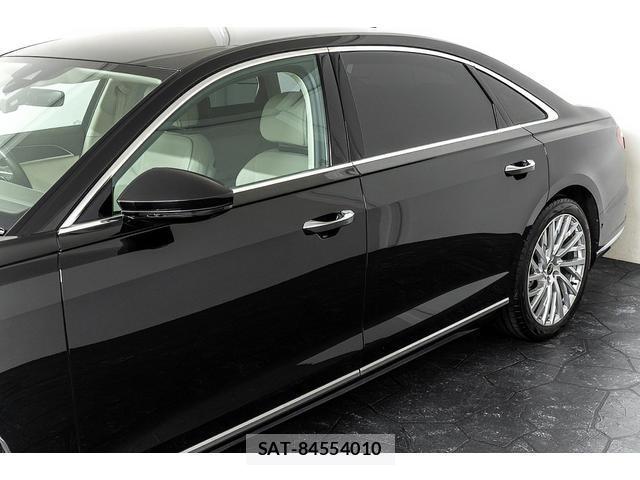 Audi A8 2021-06 8071755-7