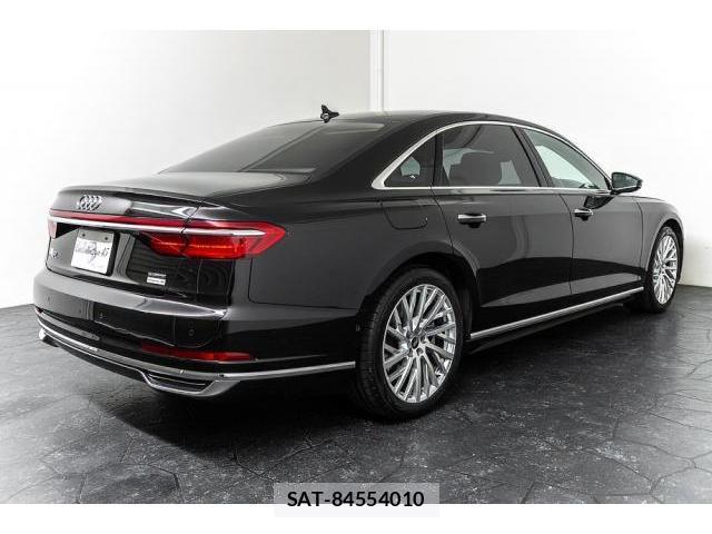 Audi A8 2021-06 8071755-8
