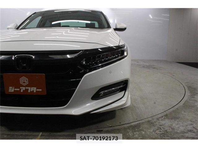 Honda ACCORD HYBRID 2020-06 8072435-13