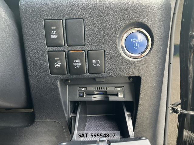 Toyota ALPHARD HYBRID 2020-05 8070861-13