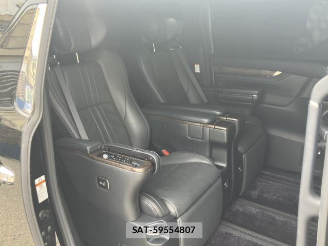 Toyota ALPHARD HYBRID 2020-05 8070861-4