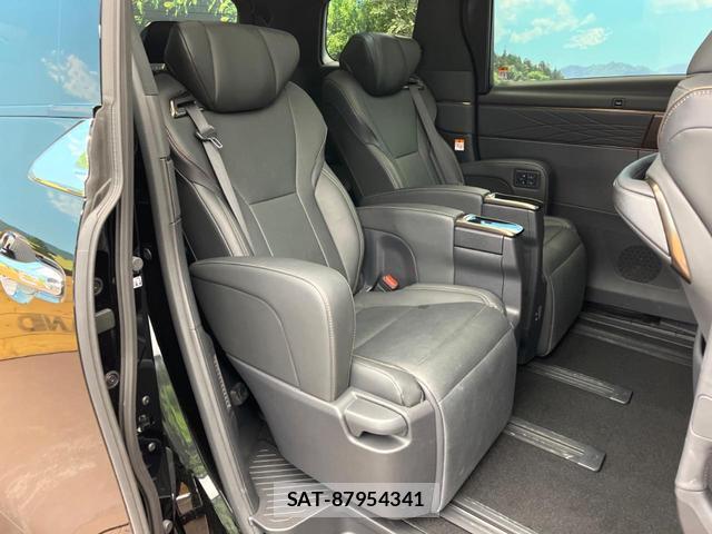 Toyota ALPHARD HYBRID 2025-04 8071334-8