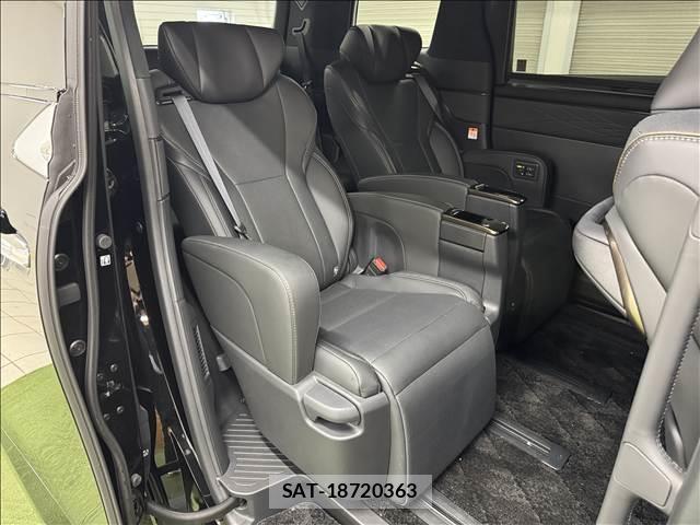 Toyota ALPHARD 2025-07 8071423-6