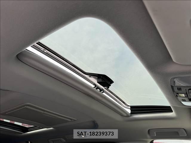 Toyota ALPHARD 2021-04 8071483-3