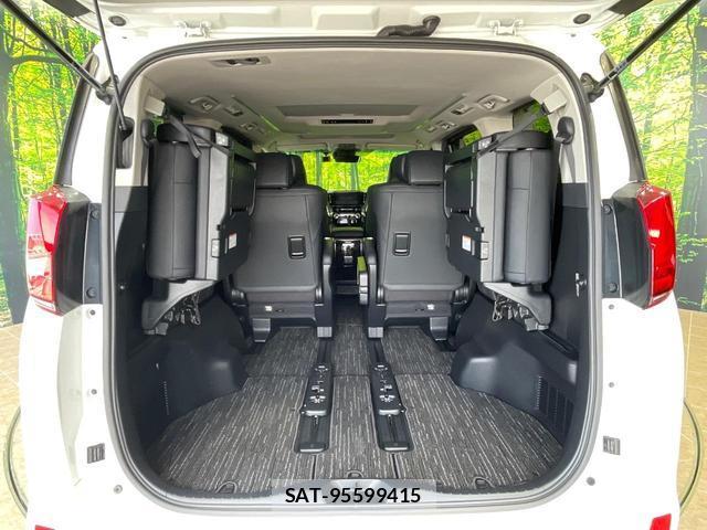 Toyota ALPHARD 2021-03 8071982-11