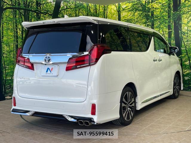 Toyota ALPHARD 2021-03 8071982-17