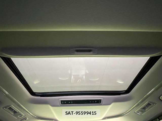 Toyota ALPHARD 2021-03 8071982-4