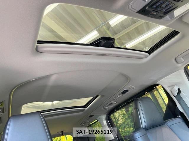 Toyota ALPHARD 2021-05 8072347-2