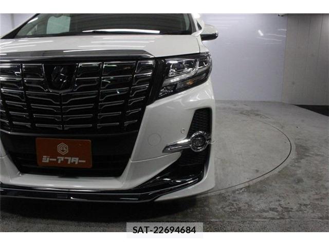 Toyota ALPHARD 2016-06 8072441-13