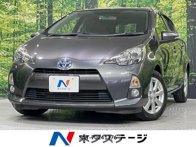Toyota AQUA 2013-12 8071088-0