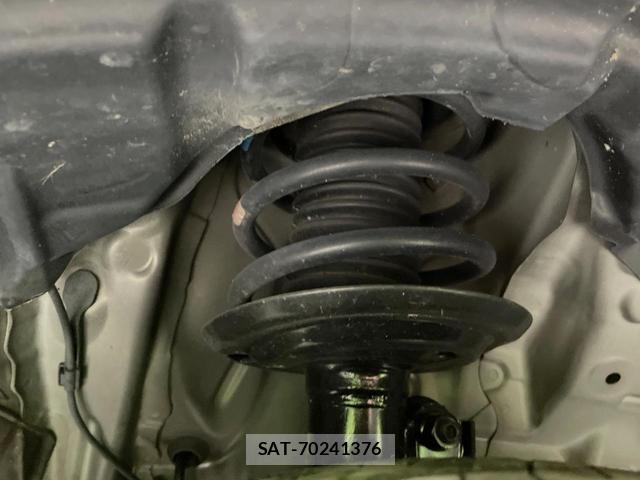 Toyota AQUA 2013-12 8071088-19