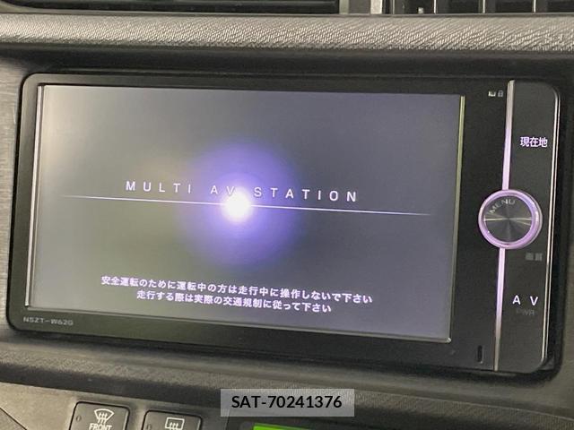 Toyota AQUA 2013-12 8071088-2