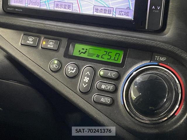 Toyota AQUA 2013-12 8071088-3