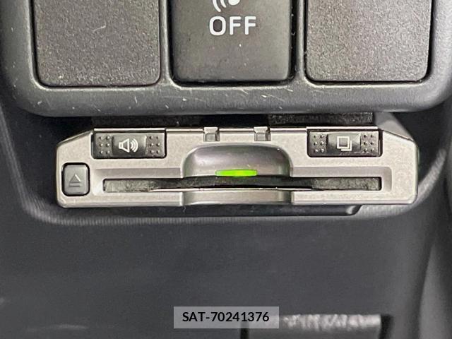 Toyota AQUA 2013-12 8071088-4