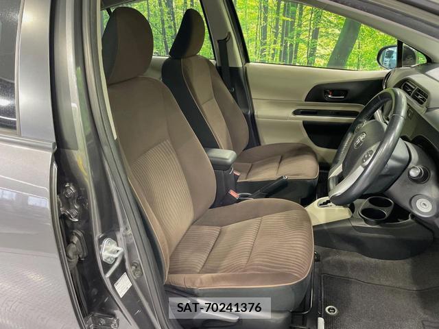 Toyota AQUA 2013-12 8071088-7