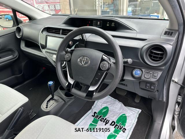 Toyota AQUA 2021-06 8071526-11