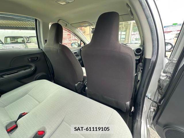 Toyota AQUA 2021-06 8071526-14