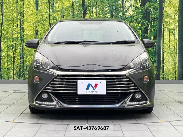 Toyota AQUA 2015-02 8071648-13
