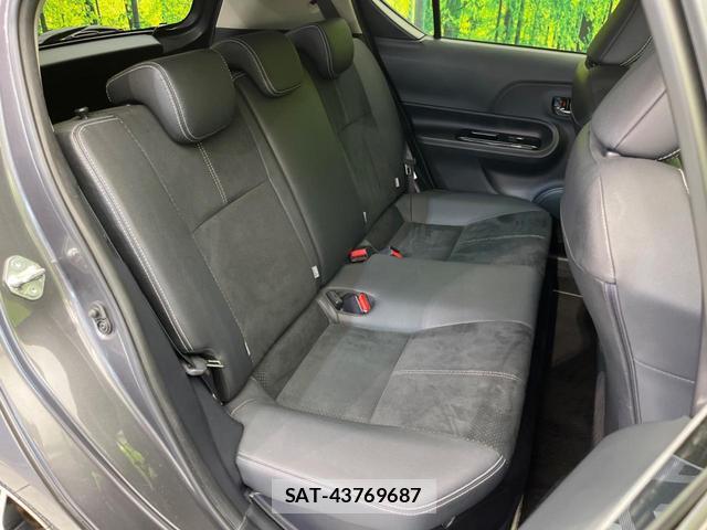 Toyota AQUA 2015-02 8071648-8
