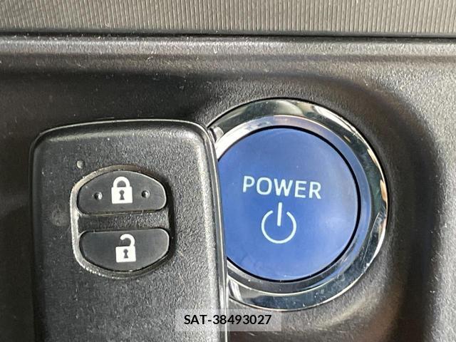 Toyota AQUA 2020-09 8072008-6