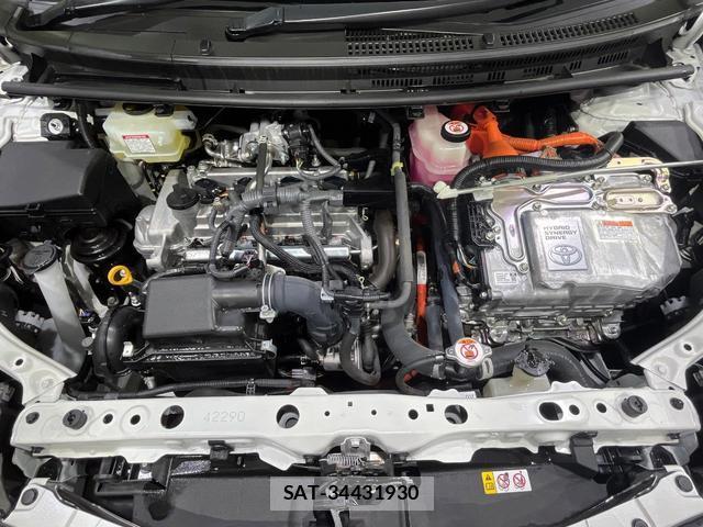Toyota AQUA 2021-04 8072033-18